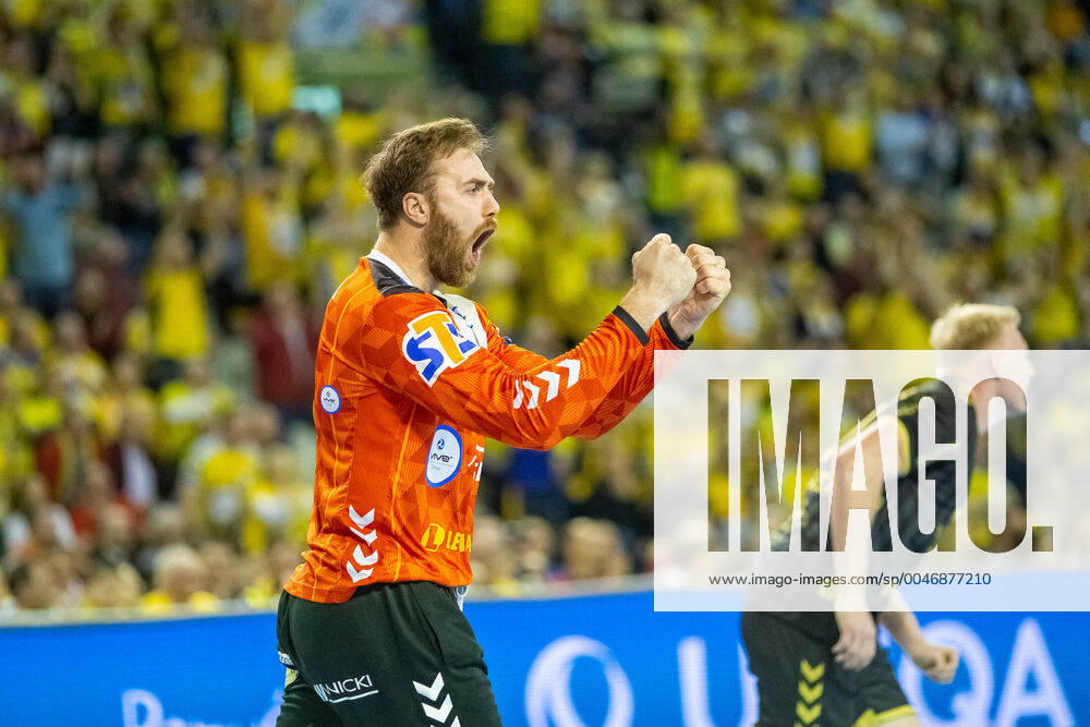 PILKA RECZNA MEZCZYZN LIGA MISTRZOW MECZ PGE VIVE KIELCE - THW KIEL HANDBALL MAN , CHAMPIONS LEAUGUE , PGE VIVE KIELCE - THW KIEL NZ ANDREAS WOLFF , RADOSC FOT. Pawel Janczyk 400mm.pl NEWSPIX.PL --- Newspix.pl 200229JAN205