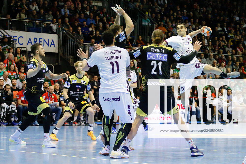 Handball EHF Cup, SC Magdeburg HBC Nantes, from l Kiril Lazarov Nantes at the ball GETEC Arena