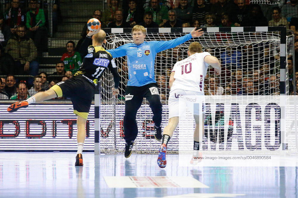 Handball EHF Cup, SC Magdeburg HBC Nantes, v l Tim Hornke Magdeburg, 17 throws goal, scorers, scored goal, scores the goal Seven-meter GETEC Arena