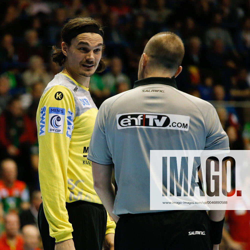 Handball EHF Cup, SC Magdeburg HBC Nantes, v l Jannick Green Krejberg Magdeburg, 16 Complains, complains, scolds referee, referee, referee GETEC Arena