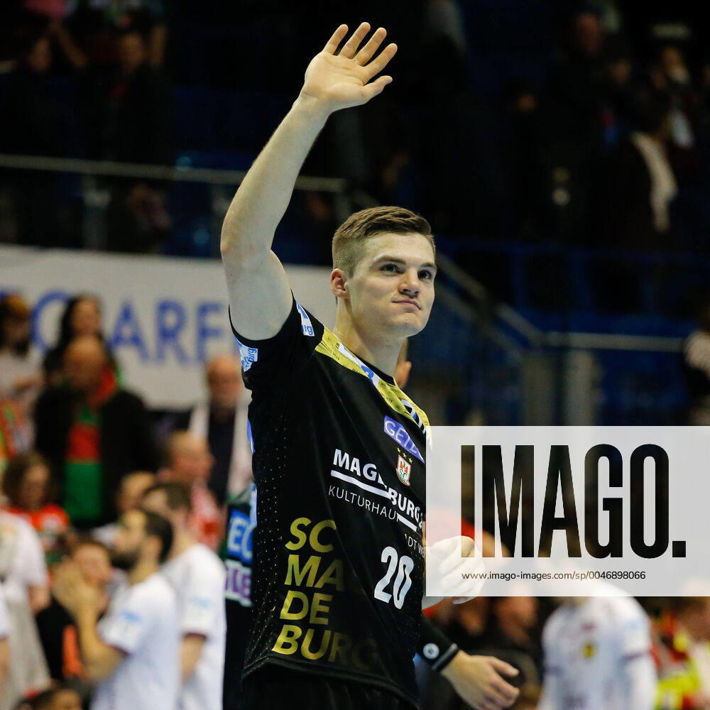 Handball EHF Cup, SC Magdeburg HBC Nantes, from l Kay Smits Magdeburg, 20 cheers for the victory, cheers after the game GETEC Arena