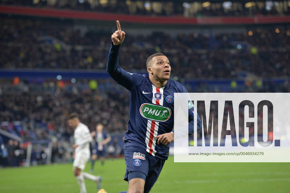 Joie de Kylian MBappe (psg) FOOTBALL : Olympique Lyonnais vs Paris Saint Germain - Coupe de France - 1 2 finale - 04 03 2020 FredericChambert Panoramic