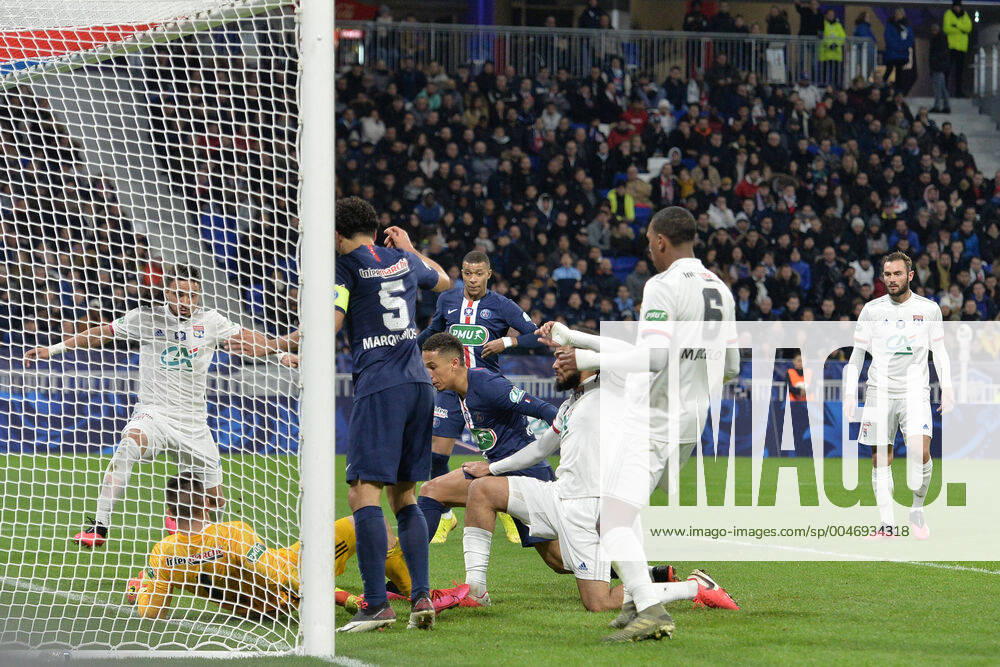 Anthony Lopes et Jason Denayer (lyon) vs Thilo Kehrer et Marquinhos (psg) FOOTBALL : Olympique Lyonnais vs Paris Saint Germain - Coupe de France - 1 2 finale - 04 03 2020 FredericChambert Panoramic