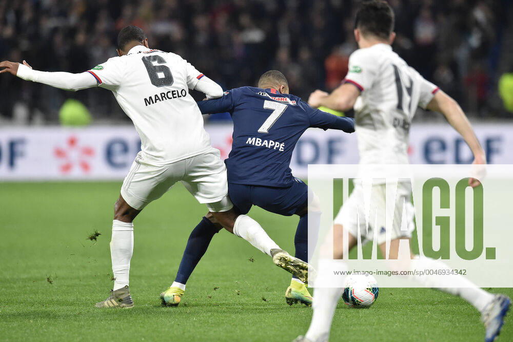 Marcelo (lyon) vs Kylian Mbappe (psg) FOOTBALL : Olympique Lyonnais vs Paris Saint Germain - Coupe de France - 1 2 finale - 04 03 2020 FredericChambert Panoramic