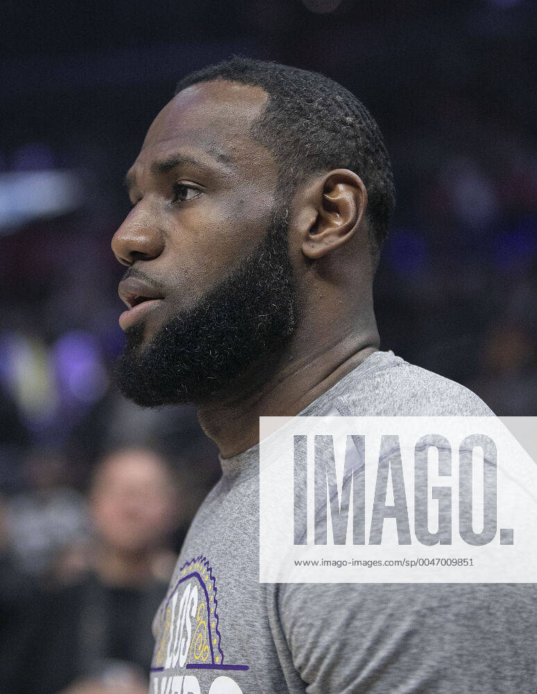 LeBron James 23 of the Los Angeles Lakers during warmups prior to their NBA, Basketball Herren, USA game with the Los Angeles Clippers on Sunday March 8, 2020 at the Staples Center in Los Angeles, California. JAVIER ROJAS PI Los Angeles USA - ZUMAp124 20200308_zaa_p124_039