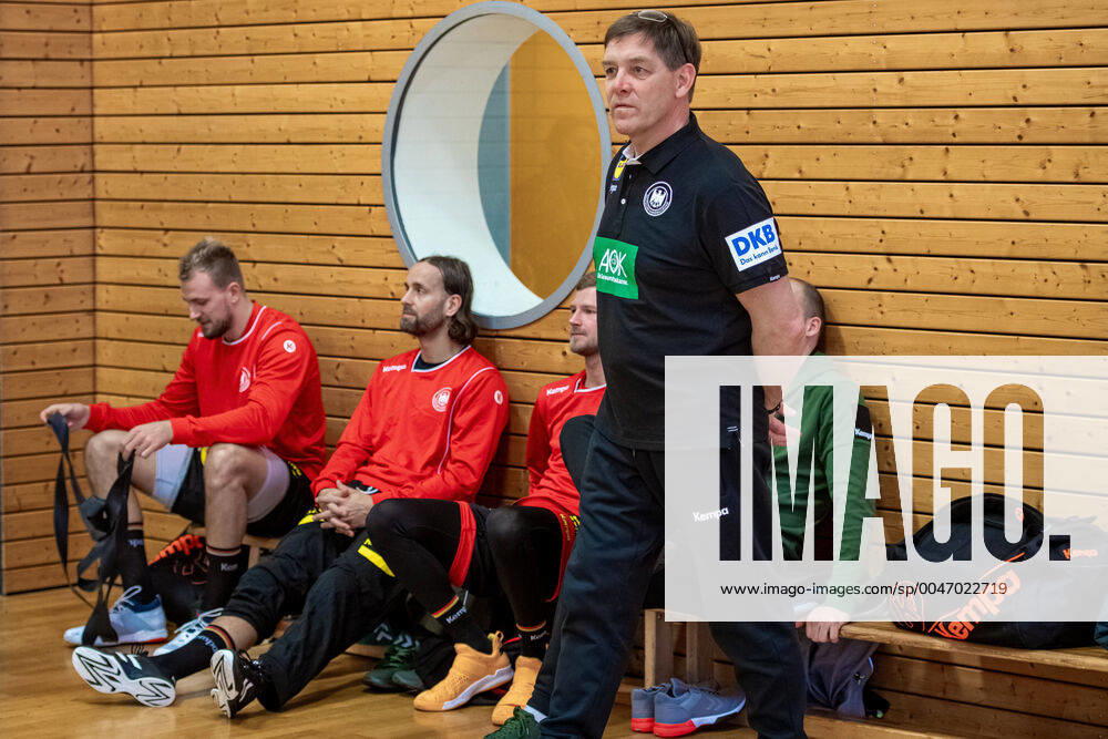 First training of the DHB national team with new national coach Alfred Gislason DHB course in preparation for the international match against the Netherlands in the Ballhaus Arena Aschaffenburg Copyright xVIADATAx xHolgerxJohnx Aschersleben Sachsen Anhalt Germany