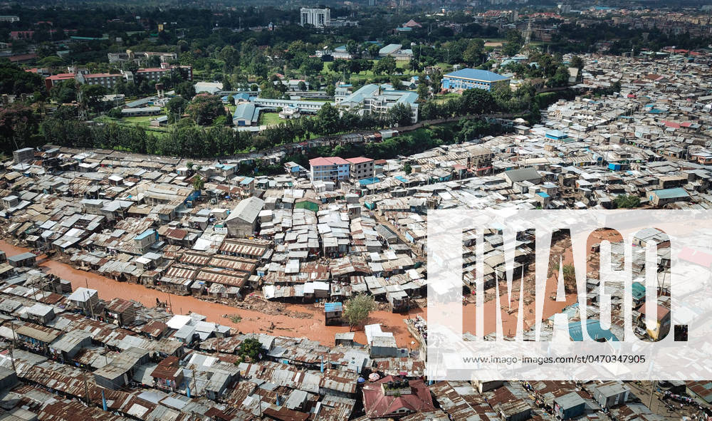 (240430) -- NAIROBI, April 30, 2024 -- Aerial photo taken on April 30, 2024 shows a flood-affected area in the Mathare slums in Nairobi, Kenya. Heavy rains pounding several parts of Kenya and devastating flash floods have left 169 people dead, a government official said. ) KENYA-NAIROBI-FLOODS HanxXu