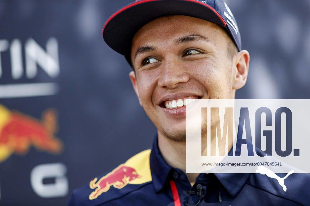 Motorsports: FIA Formula One World Championship, WM, Weltmeisterschaft 2020, Grand Prix of Australia, 23 Alexander Albon (THA, Aston Martin Red Bull Racing), Melbourne Australia