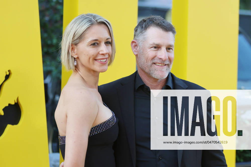 Kelly Marie, Keir Beck at the Los Angeles premiere of Universal Pictures The Fall Guy at the Dolby Theatre. Los Angeles USA - ZUMAg107 20240430_zep_g107_071