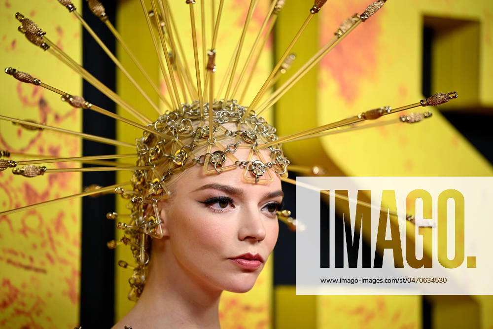 Anya Taylor-Joy, Archivbilder MAD MAX FURIOSA RED CARPET SYDNEY, Anya Taylor-Joy poses for a photograph as she arrives on the red carpet during the Australian Premiere of Furiosa: A Mad Max Saga at the State Theatre, Sydney, Thursday, May 2, 2024. ( NO ARCHIVING, , NO USE IN BOOKS WITHOUT CONSENT SYDNEY NEW SOUTH WALES AUSTRALIA