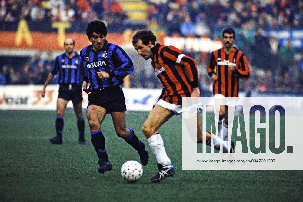 FRANCO BARESI, AC Milan, GIANFRANCO MATTEOLI, Inter, Serie A, Milan vs Inter 0-1, Milan SERIE A 1988-89 MILAN-INTER 0-1