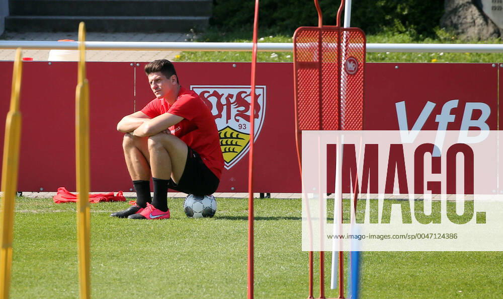 VfB Stuttgart Training Germany, Stuttgart, 08 04 2020, football, 2 Bundesliga, season 2019 2020, VfB Stuttgart Training Mario Gomez