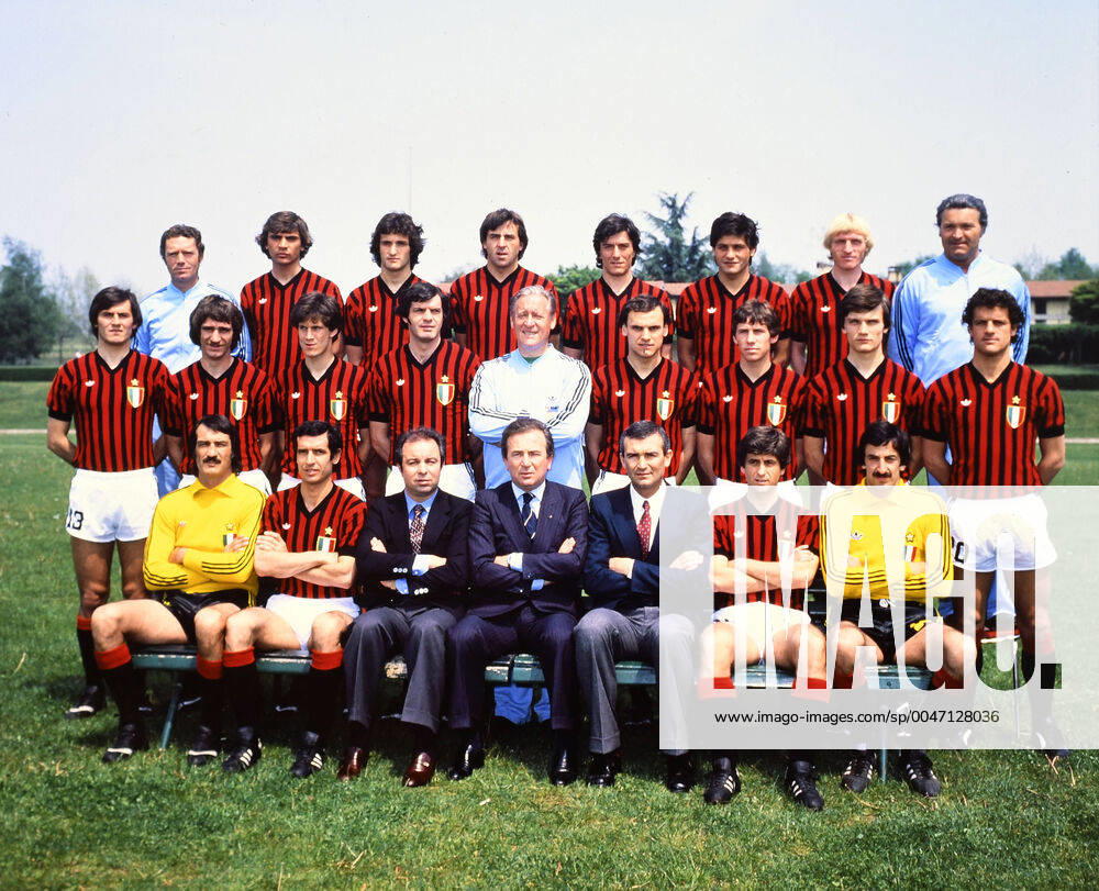 SQUADRA, ALVARO GASPERINI, ALBERTO MINOIA, STEFANO CHIODI, GIORGIO MORINI, ROBERTO ANTONELLI, WALTER ALFREDO NOVELLINO, RUBEN BURIANI, ARISTIDE FACCHINI. SIMONE BOLDINI, ALDO MALDERA, FULVIO COLLOVATI, ALDO BET, NILS LIEDHOLM, WALTER DE VECCHI, FRANCO BARESI, GIOVANNI SARTORI, FABIO CAPELLO. ENRICO ALBERTOSI, ALBERTINO BIGON, SANDRO VITALI, FELICE COLOMBO, GIOVANNI MONTI, GIANNI RIVERA, ANTONIO RIGAMONTI, team group, Mannschaftsbild, Totale AC Milan, Serie A Winner 1978-79 SERIE A 1978-79 MILAN CAMPIONE D ITALIA
