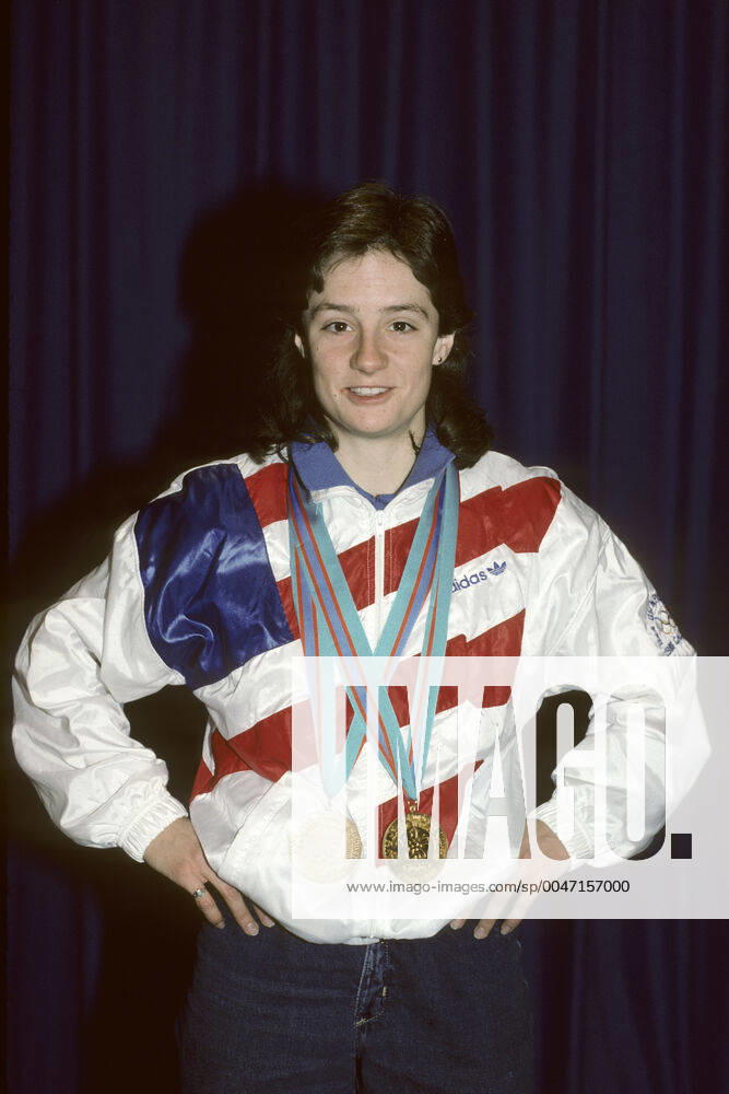Speedskating Bonnie Blair USA with her medals at the 1988 Olympic Winter games, Winterspiele,Spiele, Summer games Calgary Alberta Cananda