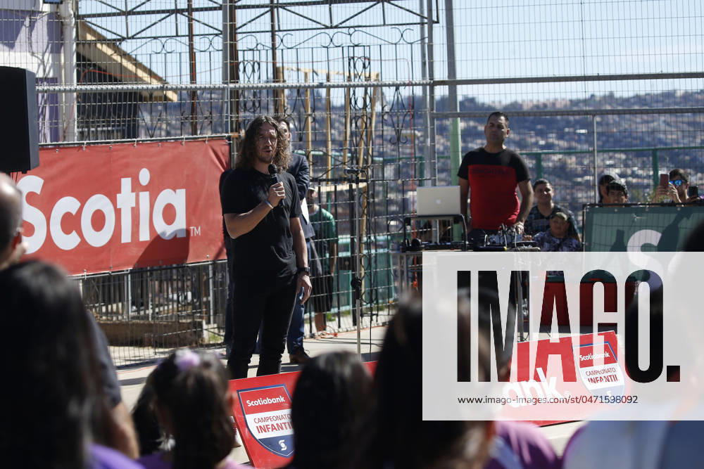 Former FC Barcelona player Carles Puyol visits Club Deportivo Once Estrellas at Cerro La Cruz Sebastian Cisternas Photosport, Aton 897673