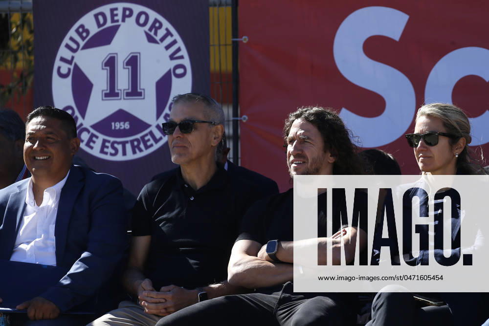 Former FC Barcelona player Carles Puyol visits Club Deportivo Once Estrellas at Cerro La Cruz Sebastian Cisternas Photosport, Aton 897694