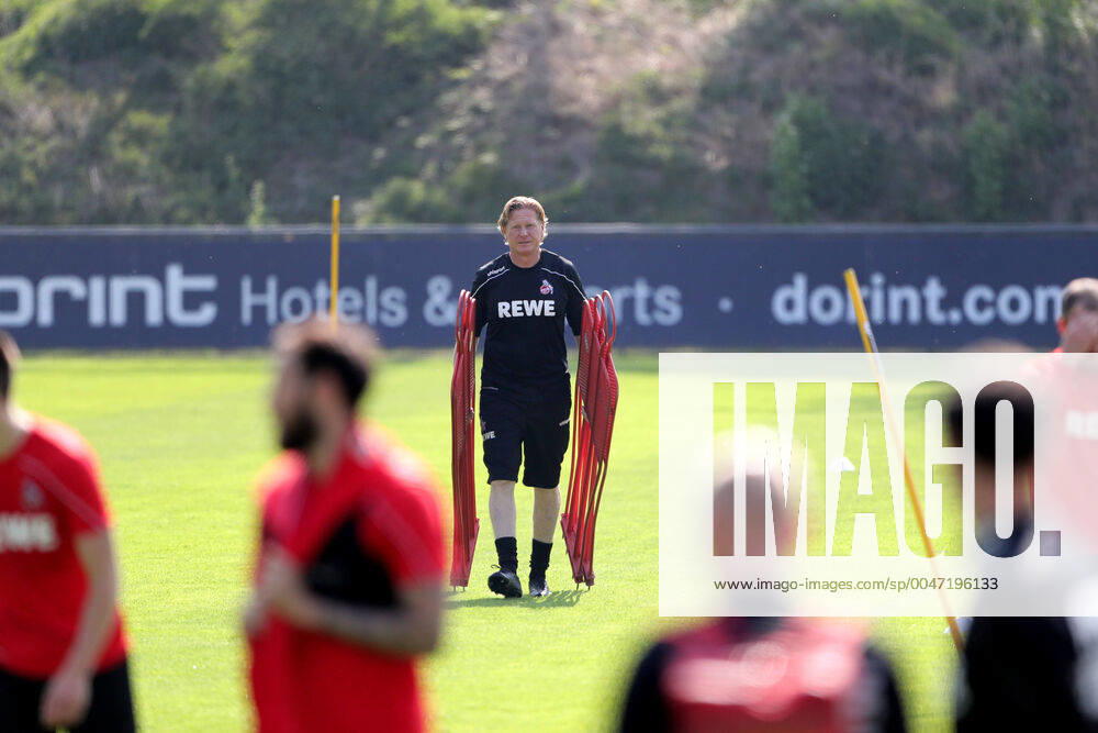 Sport 1 FC Köln Training Coach Markus Gisdol 1 FC Köln 17 04 2020