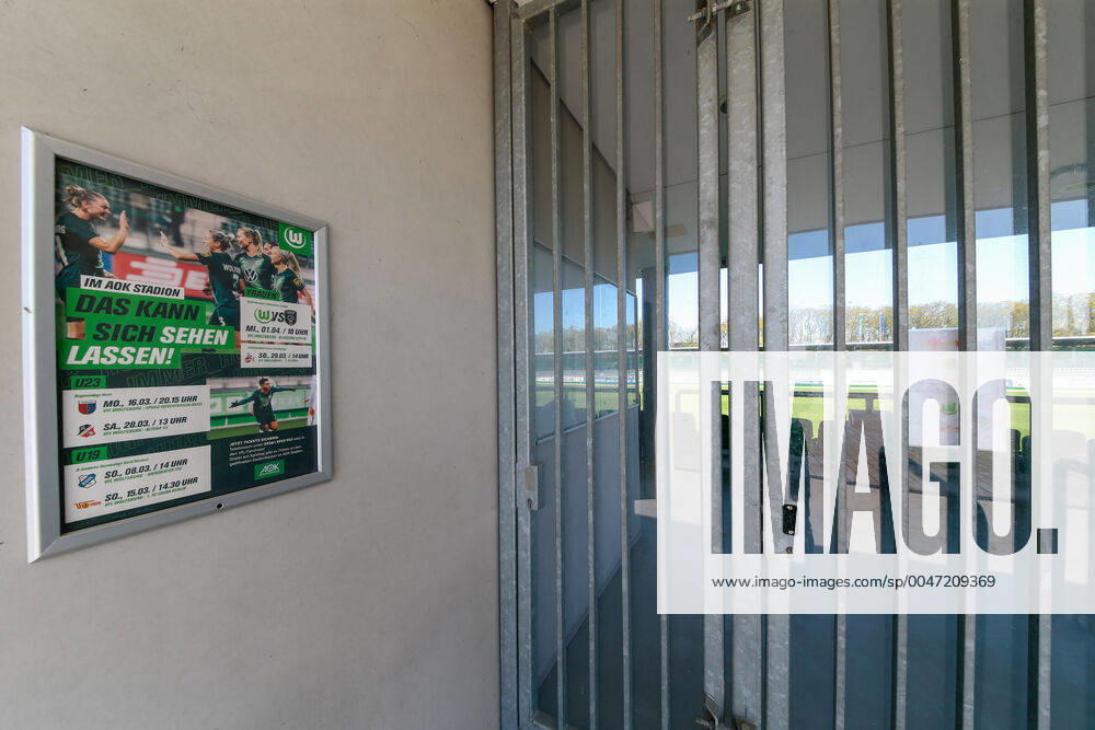 Consequences of the Corona Virus in Wolfsburg, poster at the AOK stadium for games that did not take place in the end Both the Regionalliga Nord, in which the U23 team of VfL plays, and the Flyeralarm Frauen Bundesliga are currently taking a break in Wolfsburg