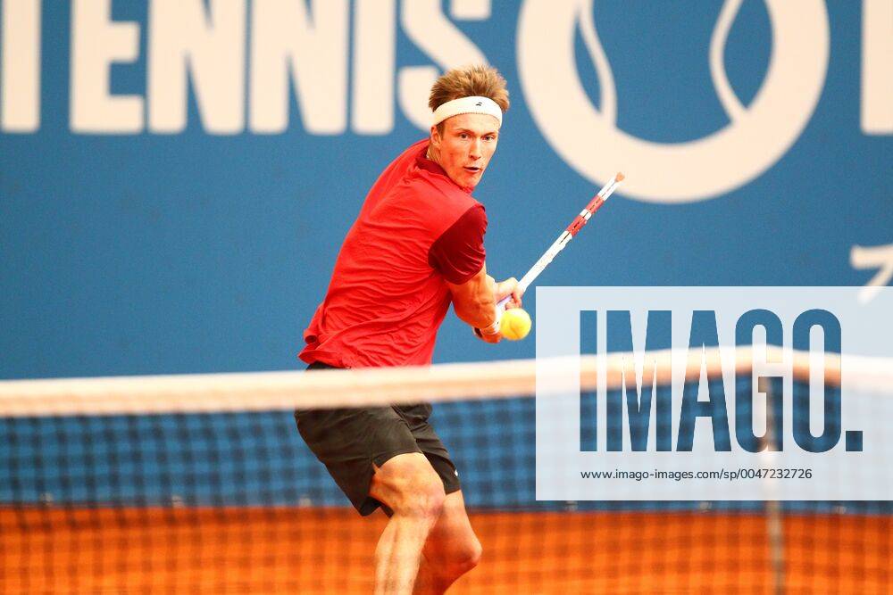 Jan Choinski at the Tennis Exhibition Series in Hoehr Grenzhausen Tennis Exhibition Series in Hoehr Grenzhausen Tennis Exhibition Series in Hoehr Grenzhausen Hoehr Grenzhausen