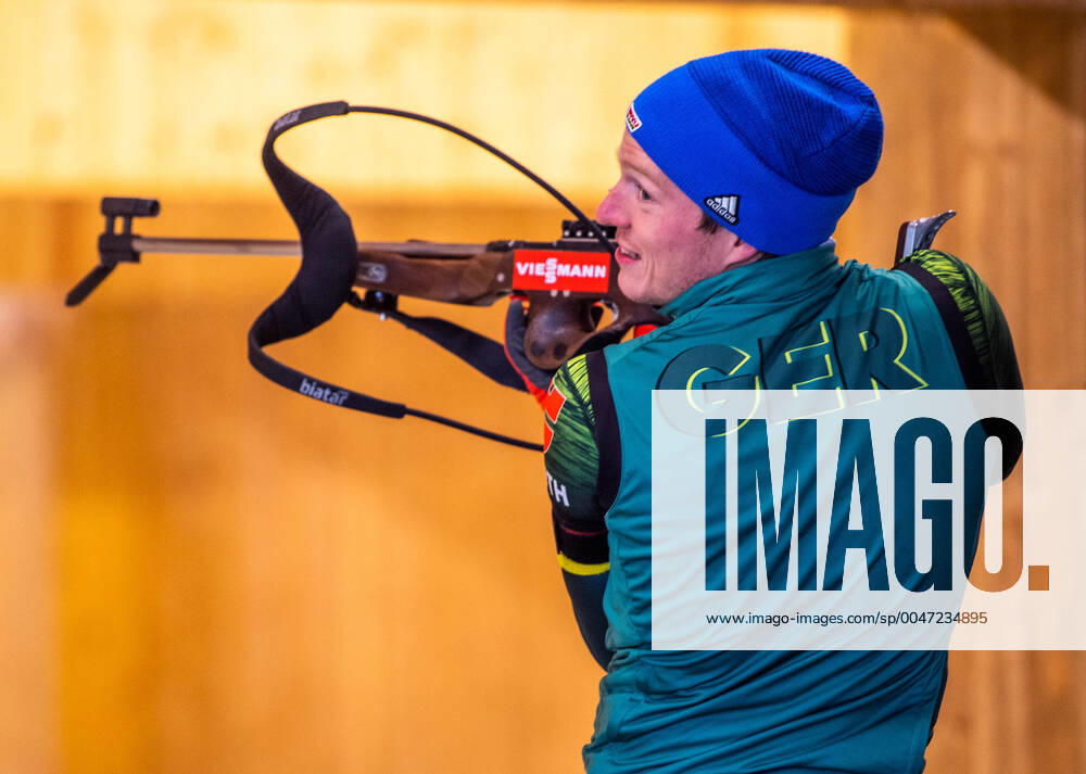 Oberhof Shooting Hall Training start into the pre-Olympic season for the biathletes National Coach Mark Kirchner and Junior Discipline Coach Marko Danz completed with five athletes each a first basic shooting training in the shooting hall with subsequent strength training In picture Lucas Fratzscher GER Action