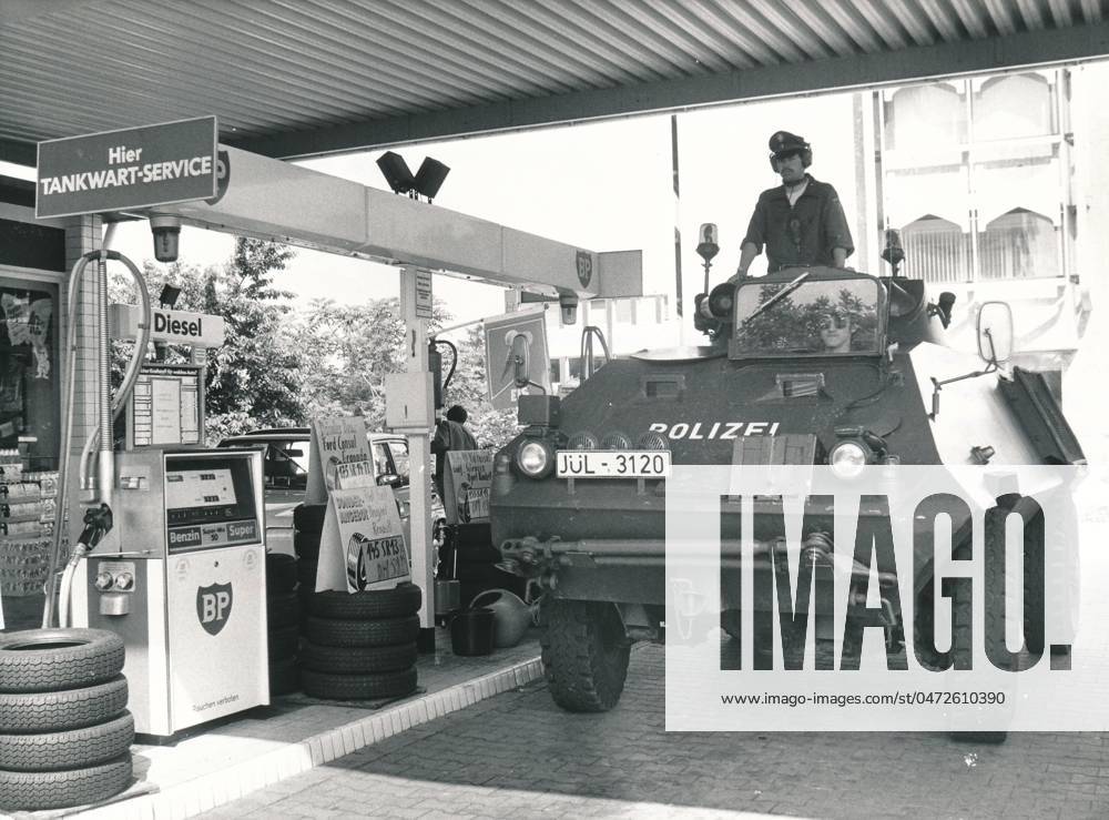 A police armored vehicle is refueled at a gas station in Bonn in 1979 to conserve the fuel reserves in the police gas tanks German police in Bonn