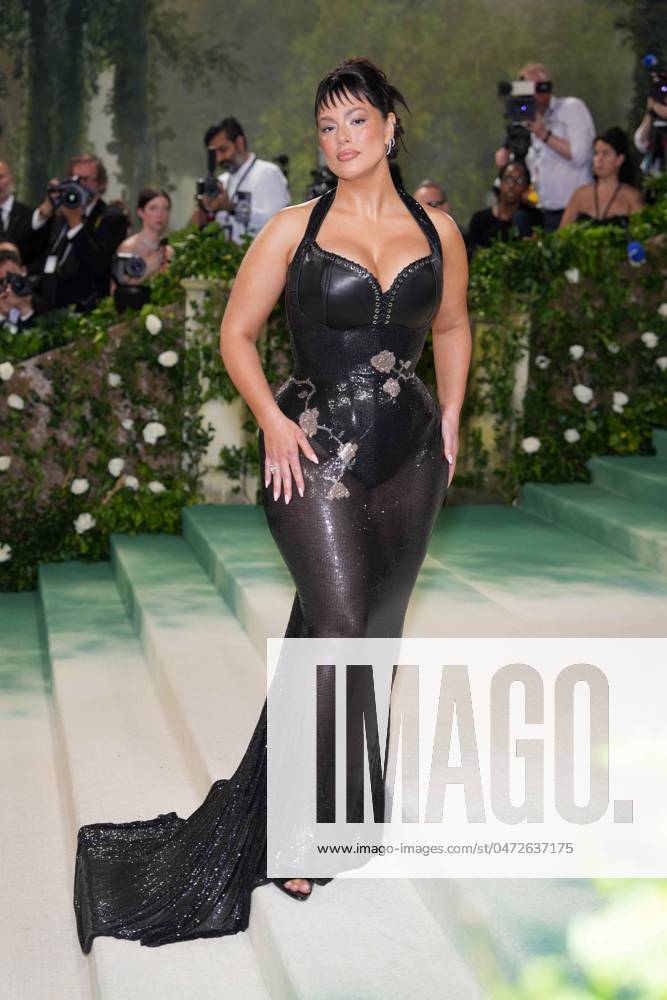 Celebrities attend the 2024 Met Gala Celebrating ?Sleeping Beauties: Reawakening Fashion? at The Metropolitan Museum of Art in New York City Featuring: Ashley Graham Where: New York, United States When: 06 May 2024 Credit: Michael Stewart INSTARimages.com . NOT FOR USE BY NEWSPAPERS BASED IN THE UK.