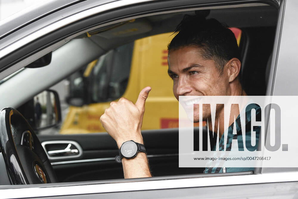 KW21 Photo Fabio Ferrari LaPresse 19 May, 2020 Turin, Italy Soccer COVID-19 emergency (Coronavirus) - Cristiano Ronaldo returned to training with Juventus in Turin. in the pic: Cristiano Ronaldo (Juventus F.C.); leaves the "Continassa " sports center