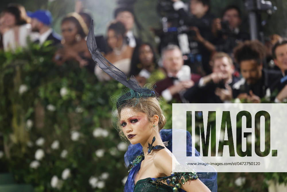Zendaya arrives on the red carpet at the 2024 Met Gala celebrating Sleeping Beauties: Reawakening Fashion at The Metropolitan Museum of Art on Monday, May 6, 2024 in New York City. NYP20240506608 JOHNxANGELILLO
