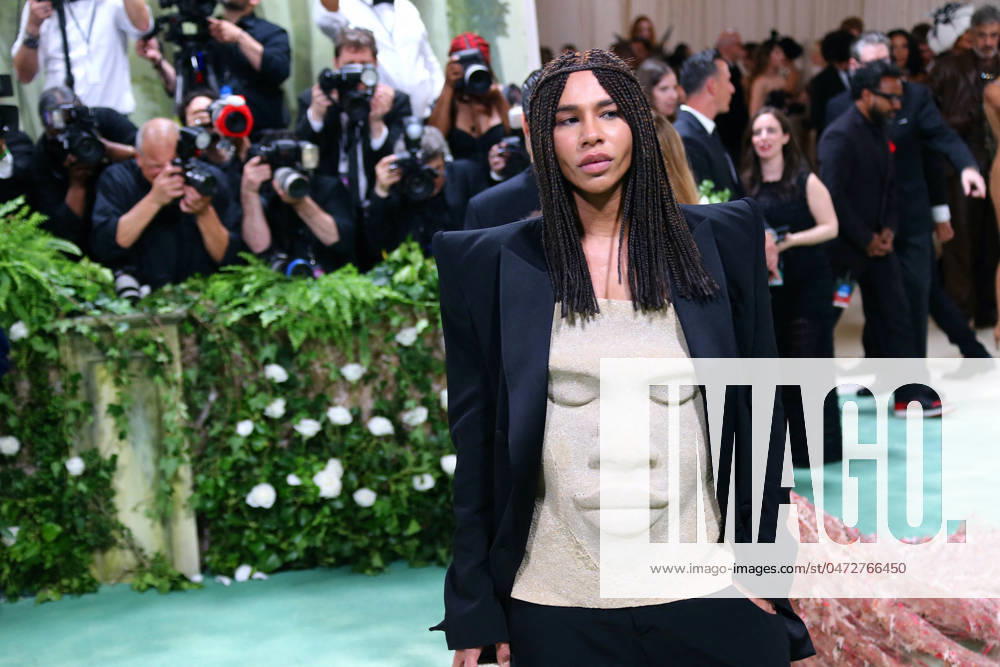Metropolitan Museum Of Art Costume Institute Gala - NYC French designer Olivier Rousteing attends the Met Gala 2024 Sleeping Beauties: Reawakening Fashion. at The Metropolitan Museum of Art in New York, NY on May 6, 2024. Photo by Charles Guerin ABACAPRESS.COM New York City NY United States