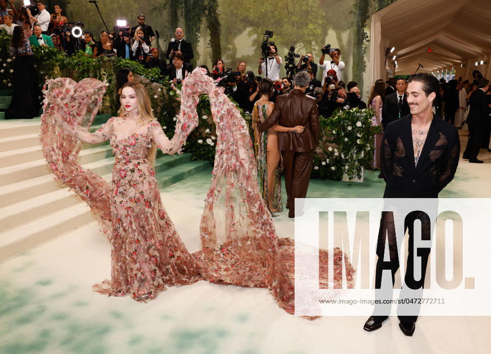 Dove Cameron and Damiano David arrive on the red carpet at the 2024 Met Gala celebrating Sleeping Beauties: Reawakening Fashion at The Metropolitan Museum of Art on Monday, May 6, 2024 in New York City. NYP20240506244 JOHNxANGELILLO