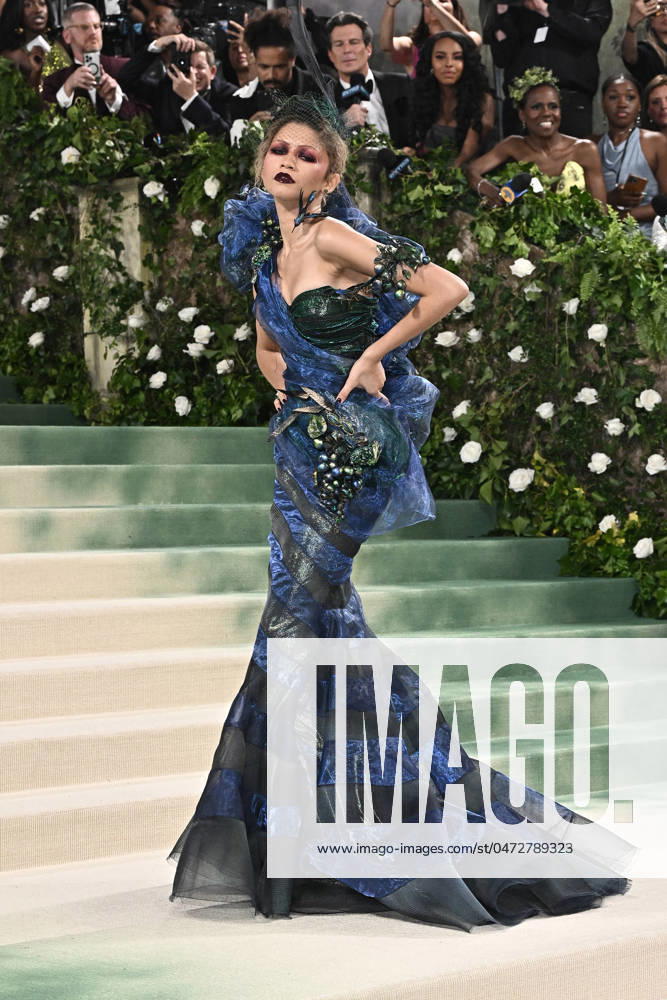 The 2024 Met Gala Celebrating Sleeping Beauties: Reawakening Fashion - Arrivals - NYC Zendaya attends the 2024 Costume Institute Benefit for Sleeping Beauties: Reawakening Fashion at The Metropolitan Museum of Art on May 06, 2024 in New York City, USA. Photo by DNphotography ABACAPRESS.COM NEW-YORK United States