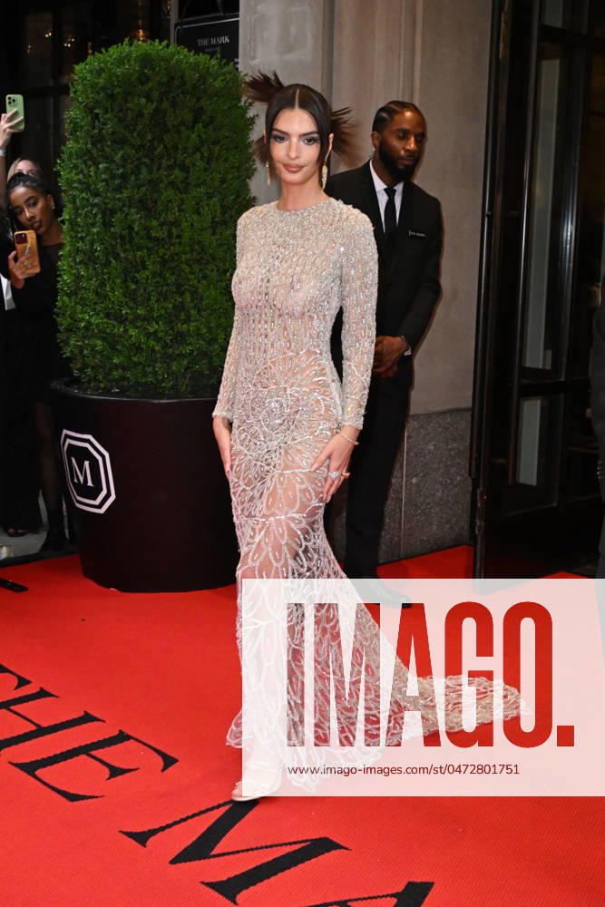 The Mark Hotel: 2024 Met Gala - NYC Emily Ratajkowski at The Mark Hotel before the 2024 Met Gala: Sleeping Beauties: Reawakening Fashion held at the Metropolitan Museum of Art on May 6, 2024 in New York City, New York, USA,. Photo by ABACAPRESS.COM New York City United States