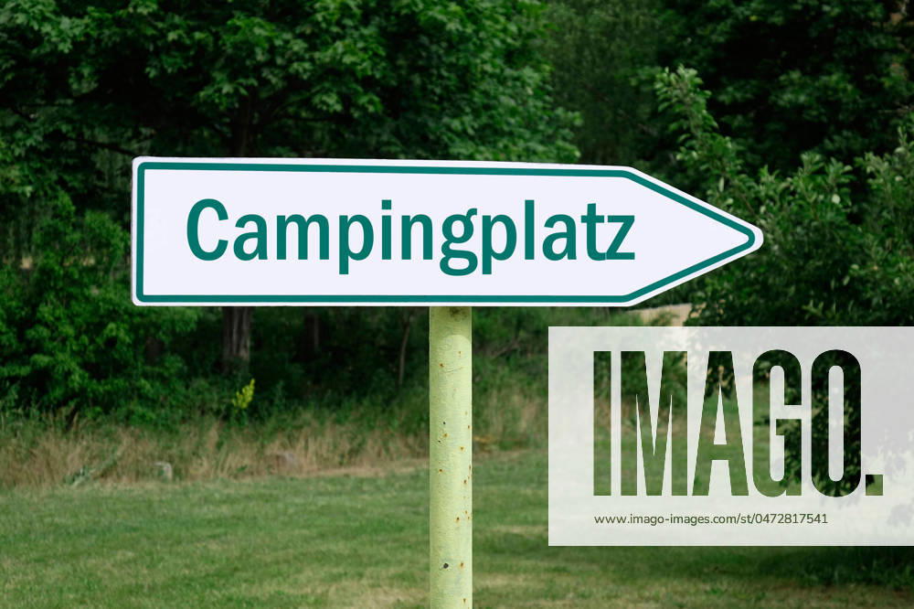 Signpost to the campsite Signpost to the campsite, 07 05 2024, Borkwalde, Brandenburg, A signpost shows the direction to a campsite