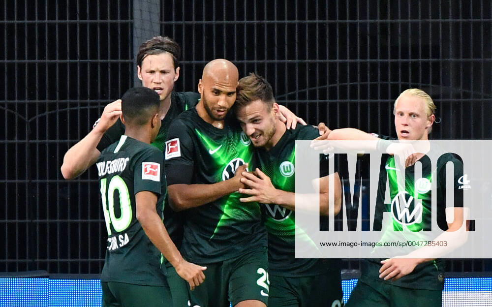 Bayer 04 Leverkusen VfL Wolfsburg, 26 05 2020 Soccer, 1 Bundesliga, Season 19 20, 28 Matchday, Bayer 04 Leverkusen VfL Wolfsburg, 26 05 2020 Goal celebration Wout Weghorst Wolfsburg , Anthony Brooks Wolfsburg , Marin Pongracic Wolfsburg , Xaver Schlager Wolfsburg Photo Ulrich Hufnagel Hufnagel PR Pool Only for journalistic purposes Only for editorial use According to the regulations of the DFL German Soccer League it is prohibited, to use or have used photographs taken in the stadium and or of the match in the form of sequence images and or video-like photo sequences DFL regulations prohibit any use of photographs as image sequences and or quasi video Leverkusen Bayarena NRW Germany Poolfoto Ulrich Hufnagel Hufnagel PR Pool ,