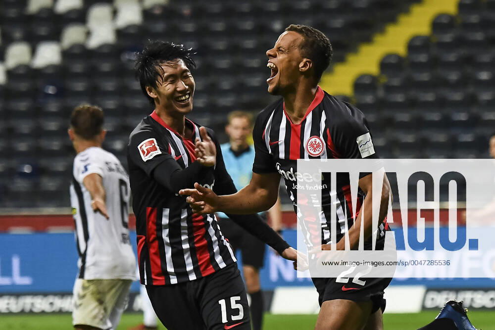 Soccer 1 Bundesliga, Eintracht Frankfurt SC Freiburg 26 05 2020, Soccer 1 Bundesliga matchday 28, Eintracht Frankfurt SC Freiburg, v l Goal celebration, celebrate the goal zum 3 3 by Timothy Chandler Eintracht Frankfurt Photo Jan Huebner Pool , Editorial use only National and International News Agencies OUT Frankfurt am Main Commerzbank Arena Hessen Germany EN Poolfoto Jan Huebner Pool ,