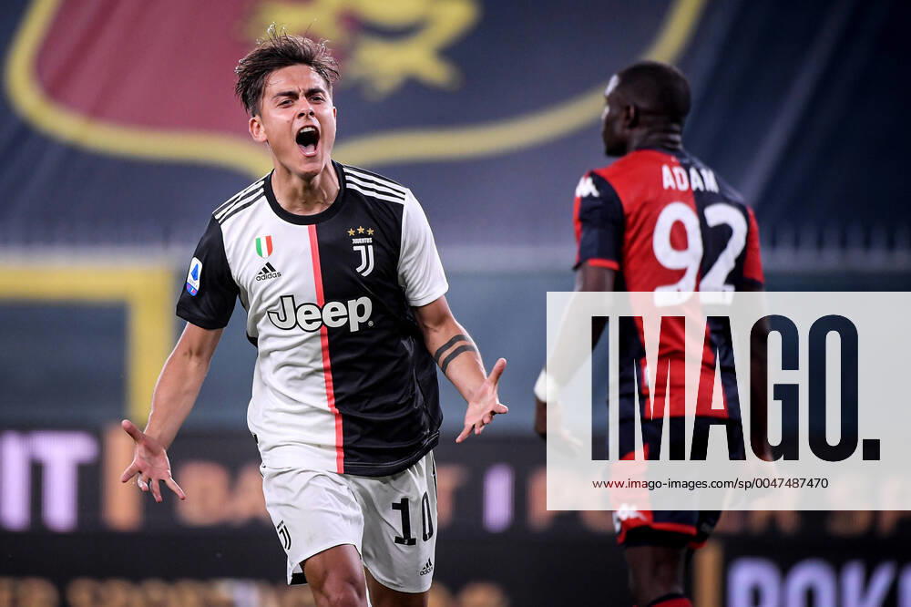 Bilder des Jahres 2020, Sport 06 Juni Paulo Dybala of Juventus celebrates after scoring the goal of 0-1 during the Serie A football match between Genoa CFC and Juventus at stadio Marassi in Genova ( Italy ), June 30th, 2020. Play resumes behind closed doors following the outbreak of the coronavirus disease. Photo Federico Tardito Insidefoto federicoxtardito