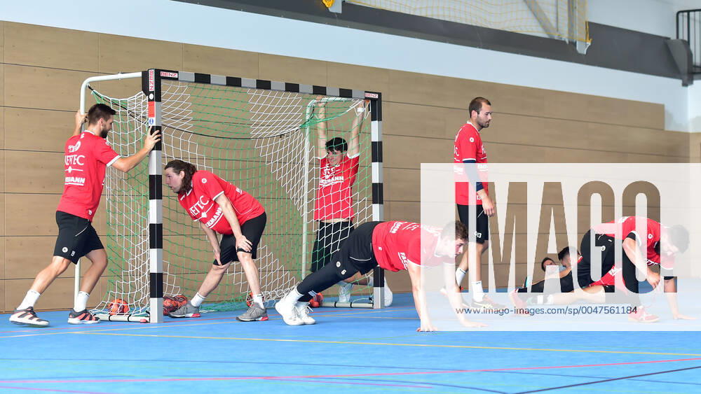 Handball Season 2020 2021 Training start HC Erlangen HCE OGo Symbol picture Symbol photo Feature Impression