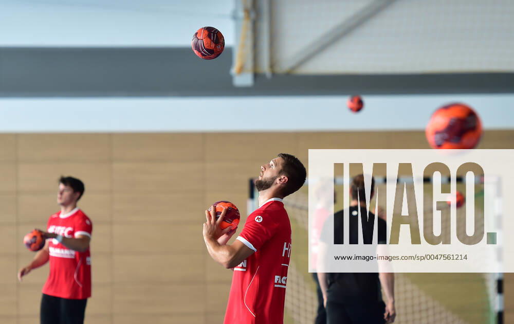 Handball Season 2020 2021 Training start HC Erlangen HCE OGo Sime Ivic 19, HC Erlangen HCE