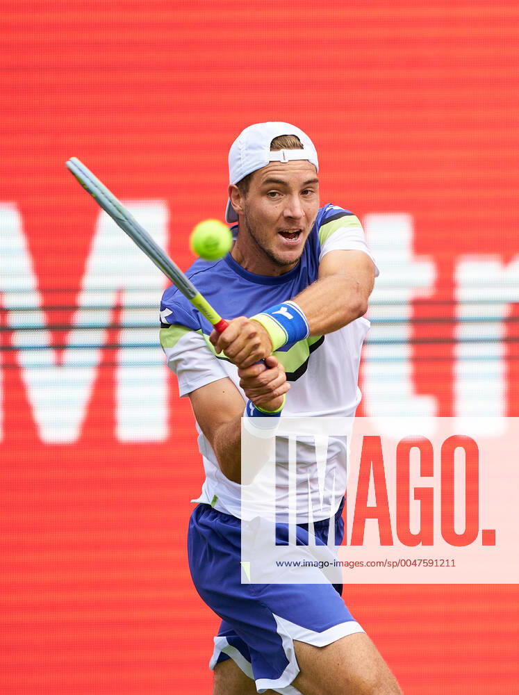 Jan-Lennard STRUFF (GER) lost his match against Roberto BAUTISTA AGUT (ESP) at the Tennis bett1 ACES Tennis Tournament on grass in Berlin