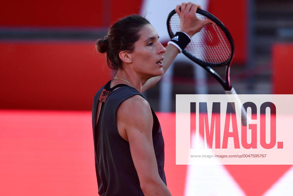 Andrea Petkovic GER disappoints Petra Kvitova vs Andrea Petkovic GER Bett1ACES tennis tournament tennis tournament, tennis tournament, ladies and gentlemen on LTTC Tot Weiss facility at Steffi Graf Stadium Berlin