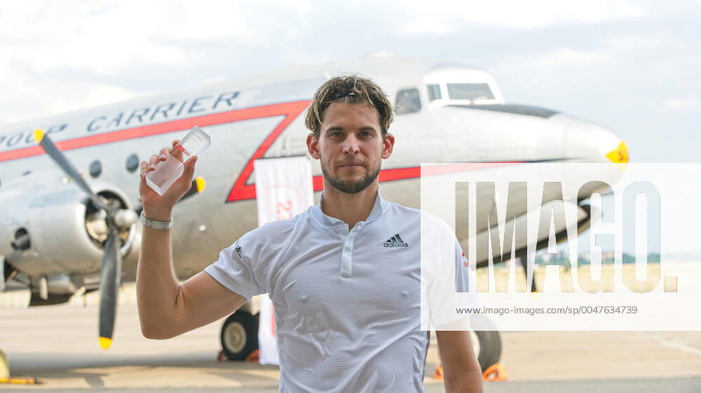 Domenic Thiem wins the tournament Winner, Joy Tennis bett1aces Berlin Tempelhof Hangar 6, 19 07 2020, GER, Berlin, Tennis bett1aces, Sinner vs Domenic Thiem, 19 07 2020 Berlin