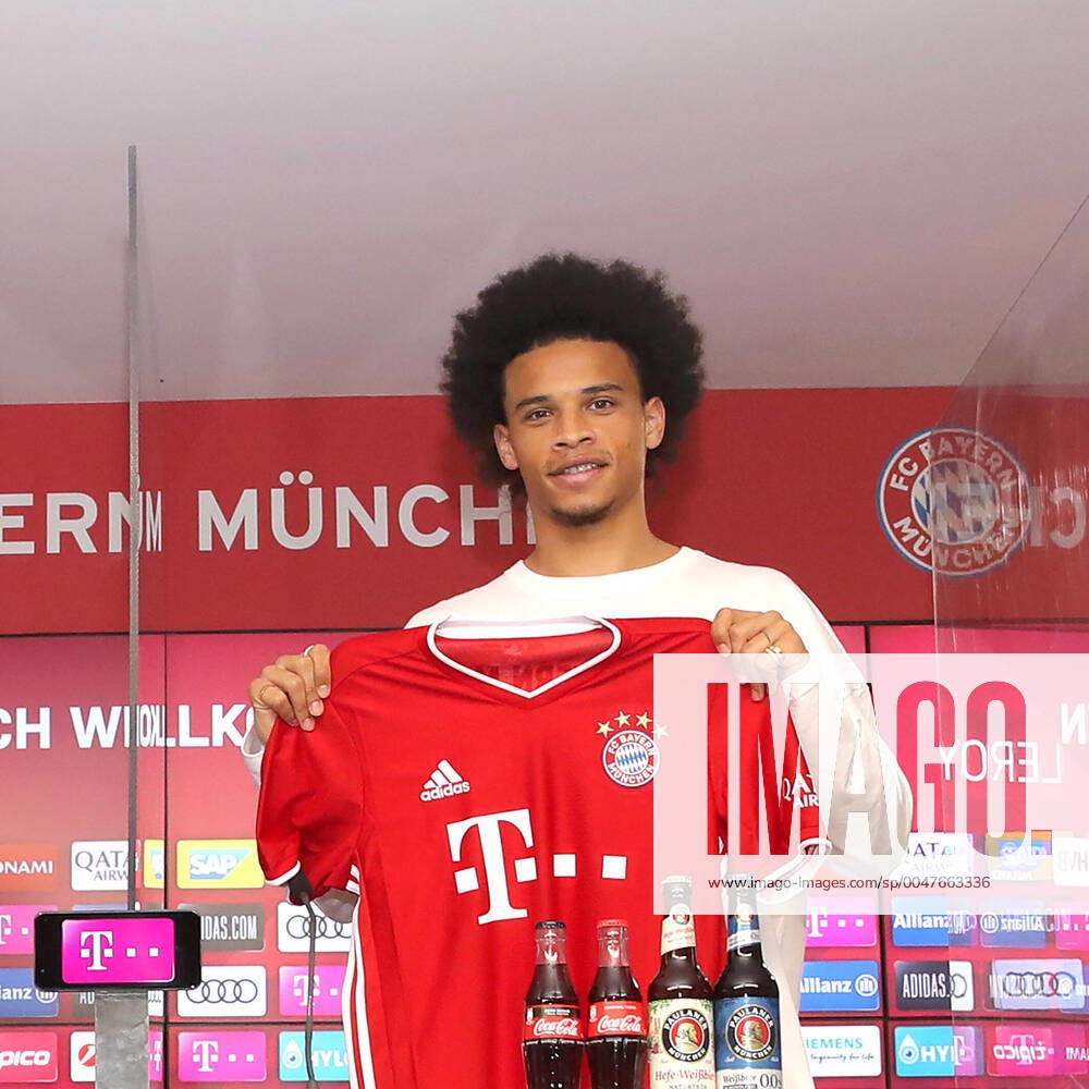 1 Bundesliga, Season 2020 2021,Press conference, PK, FC Bayern Munich Presentation Leroy Sane, Leroy Sane with FC Bayern Munich Shirt, 23 07 2020, Munich,
