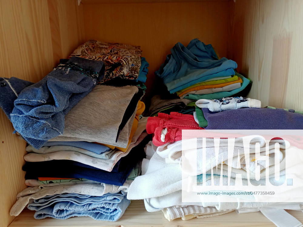 Children s clothing in a Drawer, ready to put on 1069500457