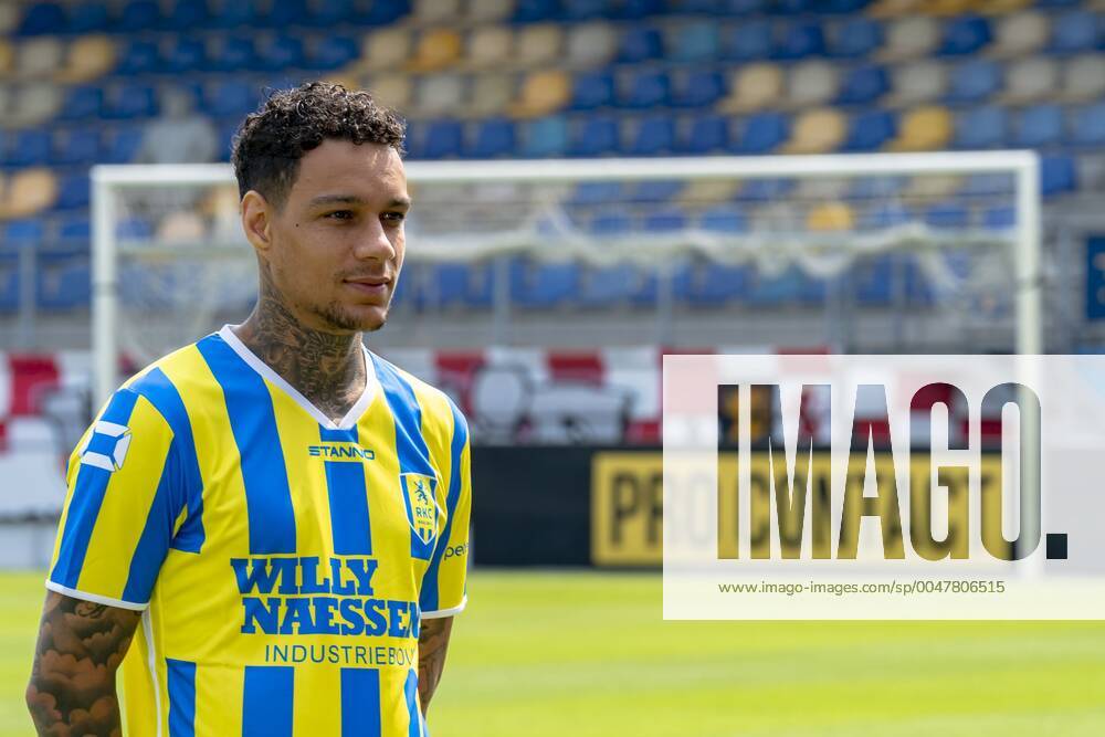 WAALWIJK, 11-08-2020, football, , Dutch eredivisie, season 2020-2021, Photocall RKC, RKC player Gregory van der Wiel Photocall RKC x8892890x
