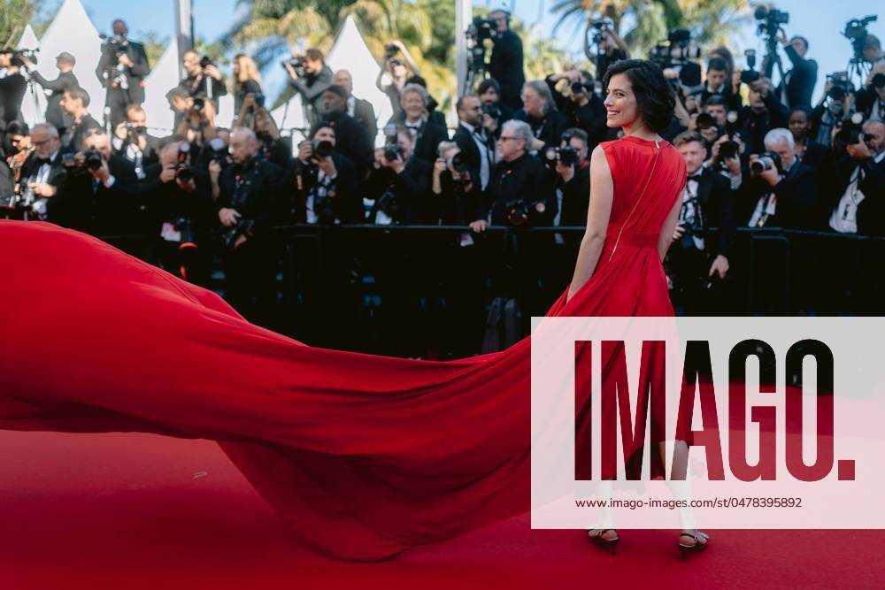 Bilder des Jahres 2024, Entertainment 05 Mai Entertainment Themen der Woche KW20 77eme Festival International du Film de Cannes Montee des marches du film Emilia Perez 77th International Cannes Film Festival Red carpet of Emilia Perez movie 305144 2024 05 18 Alpes Maritimes Cannes France