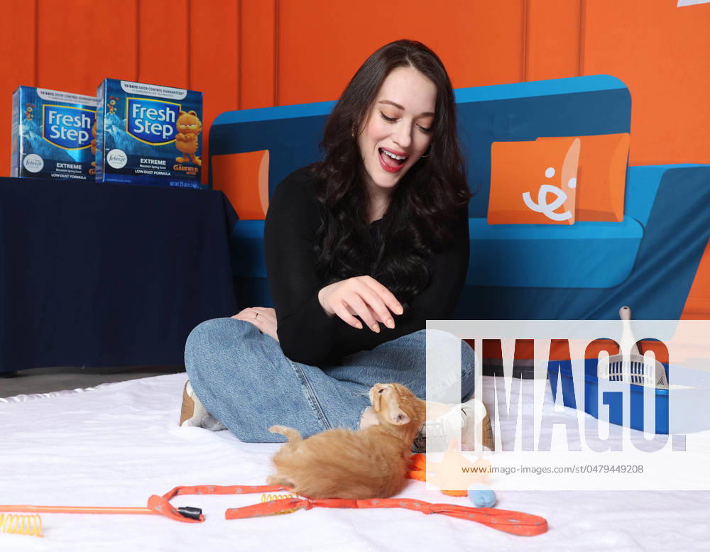 Kat Dennings partners with Fresh Step to help shelter cats with limited-edition Garfield box available only at Walmart Featuring: Kat Dennings Where: Los Angeles, California, United States When: 16 May 2024 Credit: Michael Simon startraksphoto.com . NOT FOR USE BY NEWSPAPERS BASED IN THE UK.