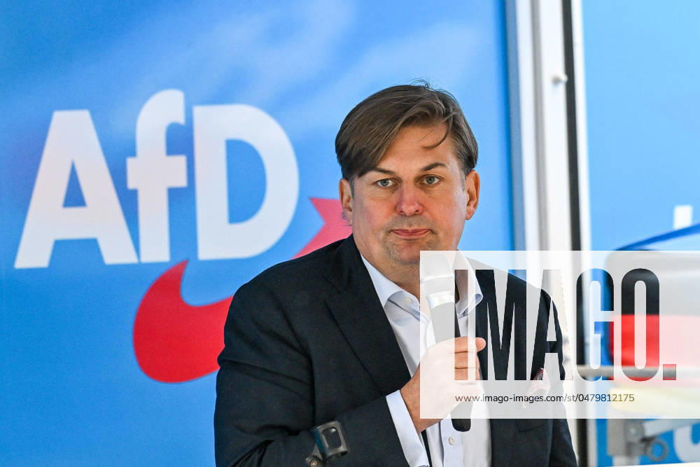 GER, Election campaign event of AfD top candidate Maximilian Krah in Kaufbeuren 21 05 2024, Kemptener Tor, Kaufbeuren, GER, Election campaign event of AfD top candidate Maximilian Krah in Kaufbeuren, Maximilian Krah AfD makes a campaign appearance in front of about 200 people in the pedestrian zone in Kaufbeuren in the picture Maximilian Krah AfD nordphoto GmbHxHafner nph00200