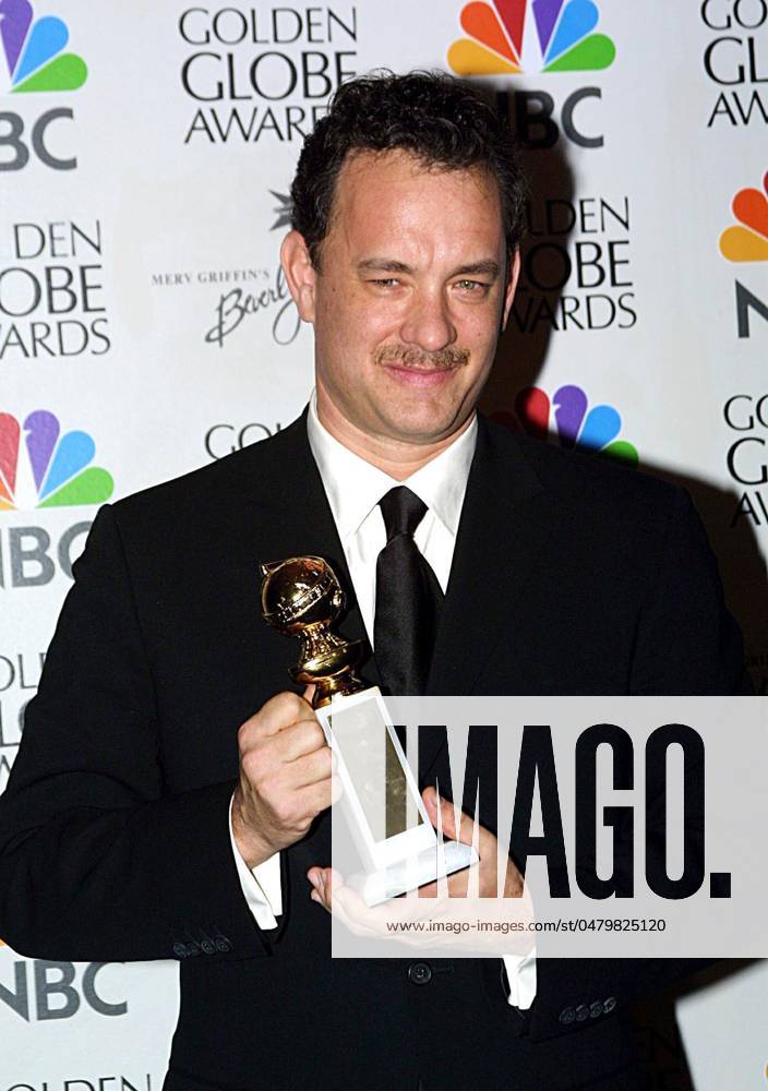 PICTURE CAPTION WHO: ANGELINA JOLIE, BENICIO DEL TORO, BJORK, CALISTA FLOCKHART & ROBERT DOWNEY JUNIOR, HILARY SWANK, HEATHER LOCKLEAR, HUGH GRANT, JULIANNE MOORE & SANDRA BULLOCK, JULIA ROBERTS, KATE HUDSON & CHRIS ROBINSON, TOM CRUISE, KEVIN SPACEY, AL PACINO, MICHAEL DOUGLAS & CATHERINE ZETA JONES, PHIL COLLINS, RUSSELL CROWE, SARAH MICHELLE GELLAR & FREDDIE PRINZE JNR, TOM HANKS WHEN: 21 JANUARY 2001 WHERE: BEVERLEY HILLS, USA EVENT: GOLDEN GLOBE AWARDS Best Actor - leading Role - Tom Hanks - Castaway (against Russell Crowe, Geofrey Rush, Michael Douglas)