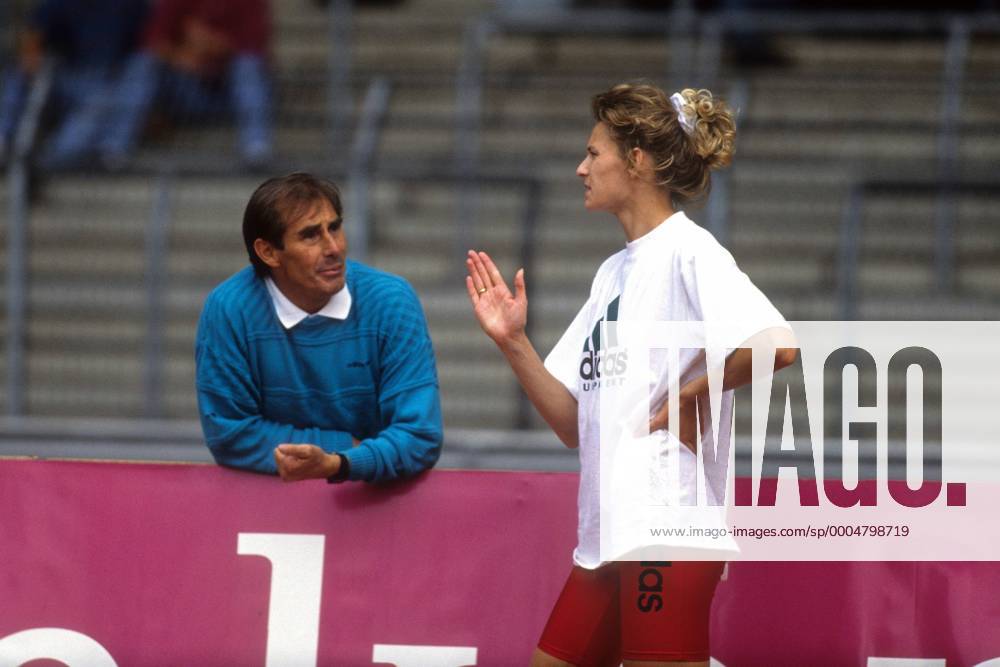 Heike Henkel und Trainer Gerd Osenberg (beide Deutschland) Leichtathletik Damen Hochsprung 1991 Gruppe Köln