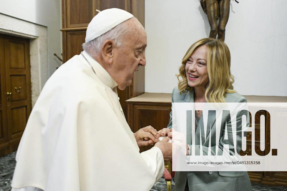 ITALY - REL - POPE FRANCIS DURING A PRIVATE AUDIENCE GIORGIA MELONI 2024-05-26 NO LIBRI Italy, Rome, Vatican,26-05-2024 Pope Francis meets with Prime Minister Giorgia Meloni in The Vatican Photograph by Vatican Media Catholic Press Photo RESTRICTED TO EDITORIAL USE - NO MARKETING - NO ADVERTISING CAMPAIGNS VATICAN VATICAN